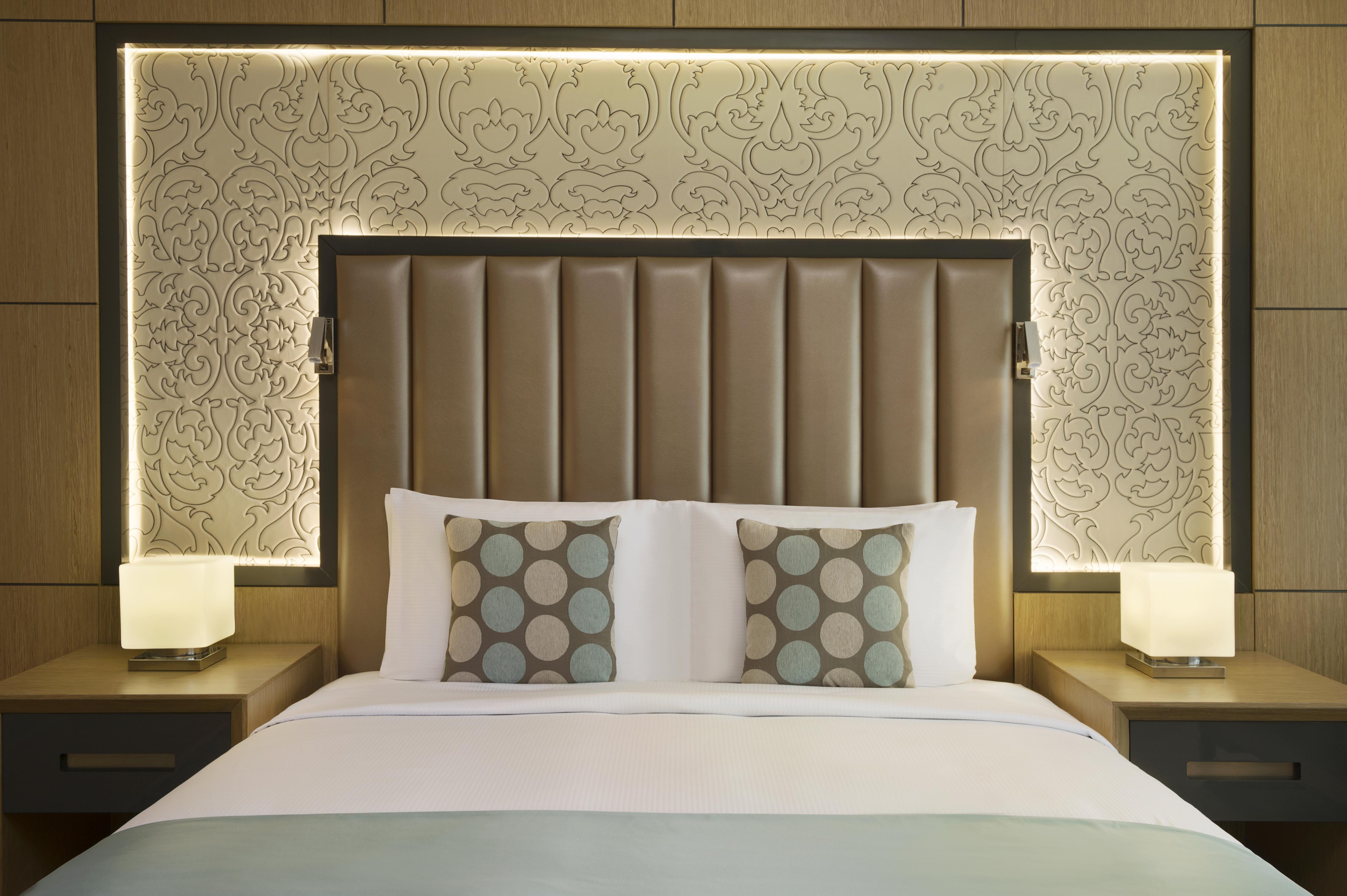 Готель Wyndham Doha West Bay Екстер'єр фото A bedroom at the hotel