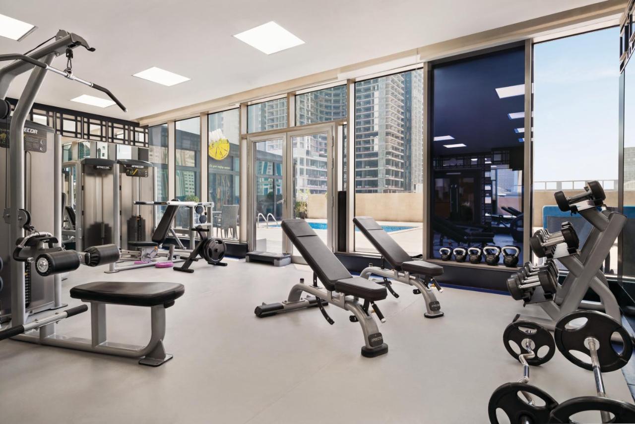 Готель Wyndham Doha West Bay Екстер'єр фото The gym at the Westin Dubai