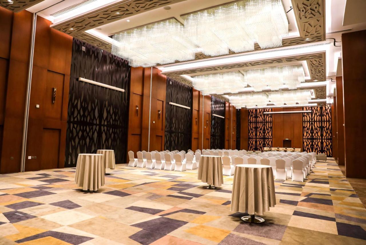 Готель Wyndham Doha West Bay Екстер'єр фото The ballroom