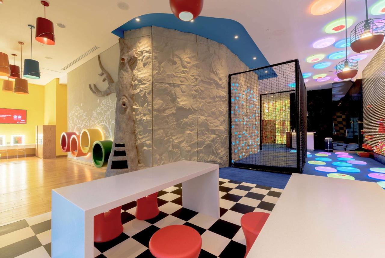 Готель Wyndham Doha West Bay Екстер'єр фото The Children's Club at the Sheraton Jumeirah Hotel, Dubai