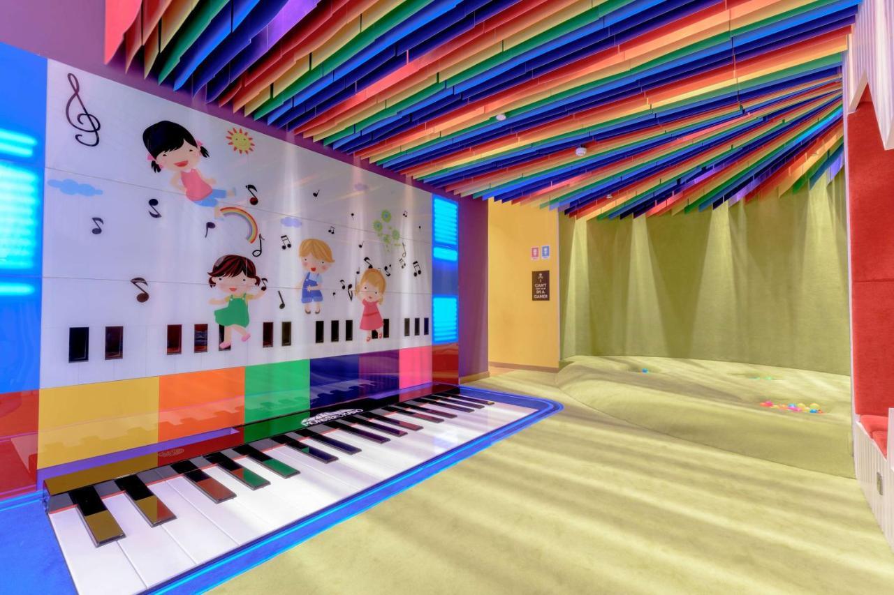 Готель Wyndham Doha West Bay Екстер'єр фото The Children's Museum of Oak Ridge